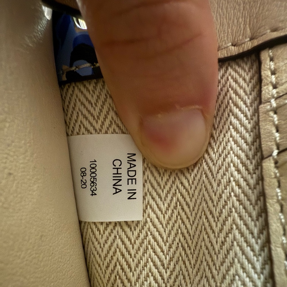 Tory Burch Lee Radziwill Petite Bag - Picture 8 of 11